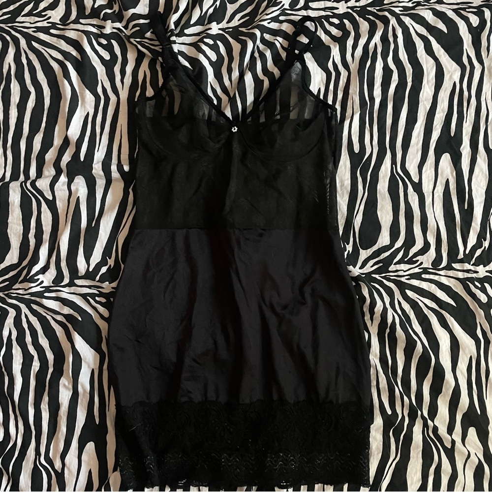 Vintage lace and mesh slip dress 🖤